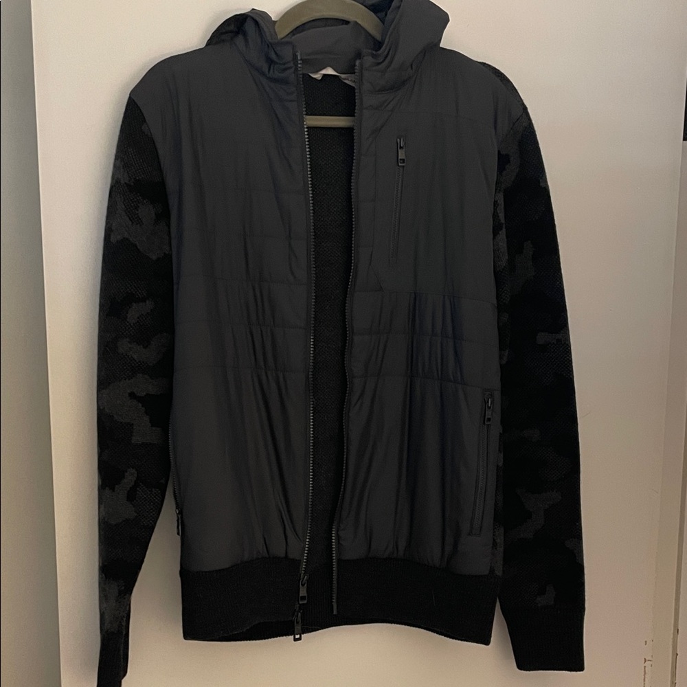 Peter Millar Mens Black Camo Sleeve Jacket